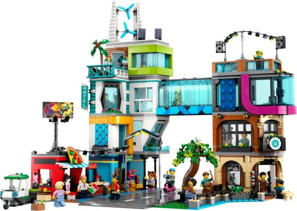 Блоковий конструктор LEGO City Центр міста (60380)