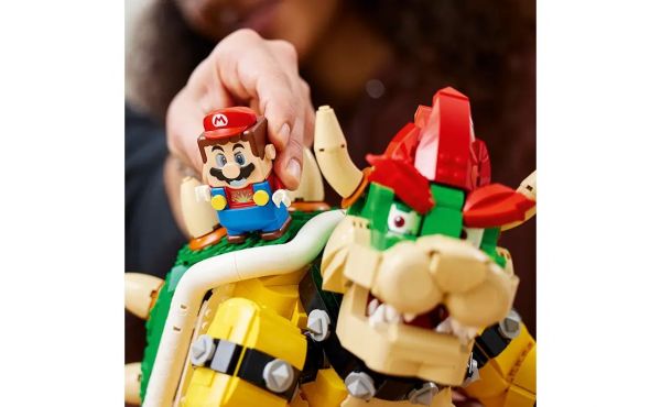 Блоковий конструктор LEGO Super Mario Могутній Боузер (71411)