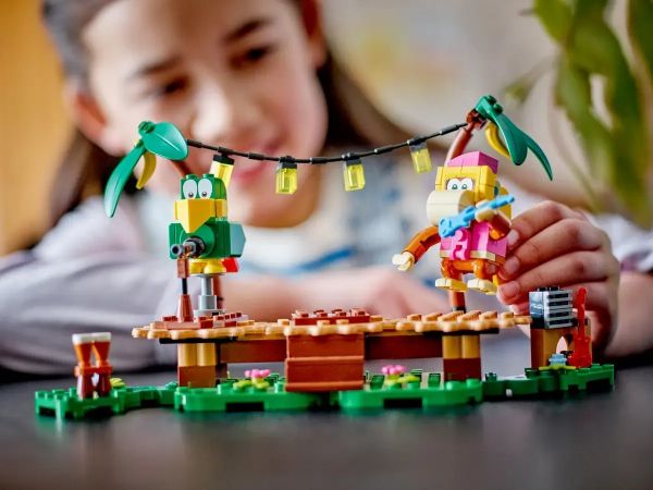 Блоковий конструктор LEGO Dixie Kong's Jungle Jam (71421)