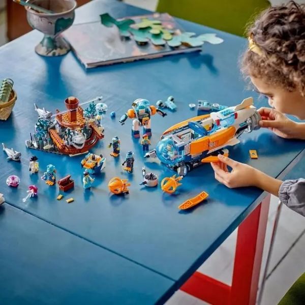 Блоковий конструктор LEGO City Глибоководний дослідницький підводний човен (60379)