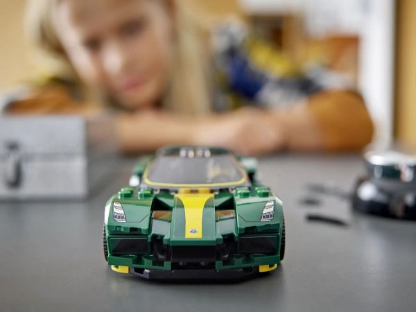 Авто-конструктор LEGO Speed Champions Lotus Evija (76907)