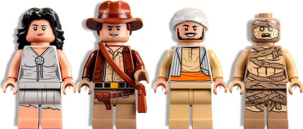 Блоковий конструктор LEGO Indiana Jones Втеча із загубленої гробниці (77013)