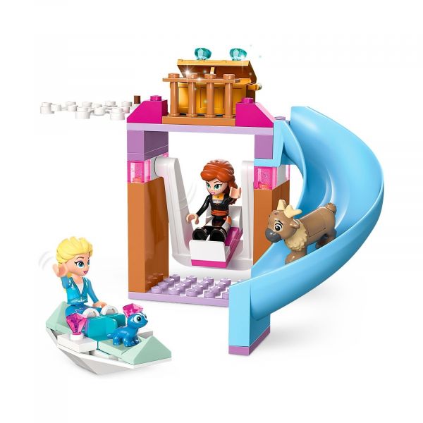 Блоковий конструктор LEGO Disney Princess Крижаний палац Ельзи (43238)