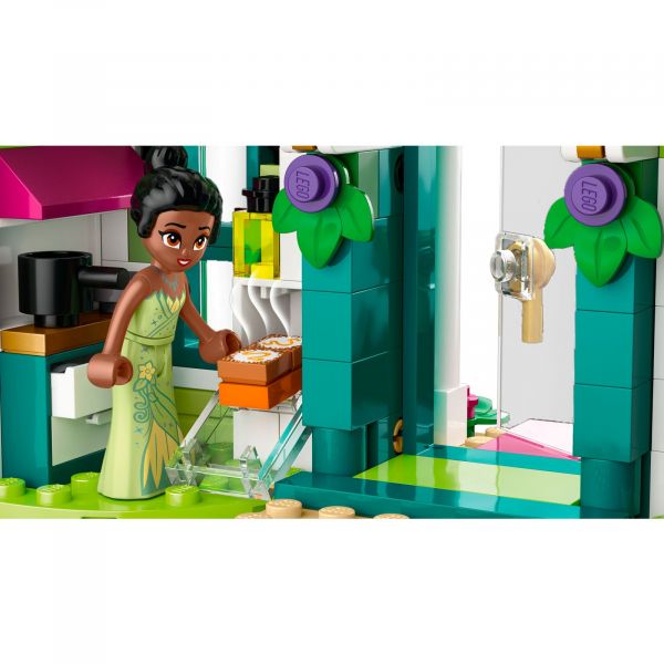 Блоковий конструктор LEGO Disney Princess Пригода діснеївської принцеси на ярмарку (43246)